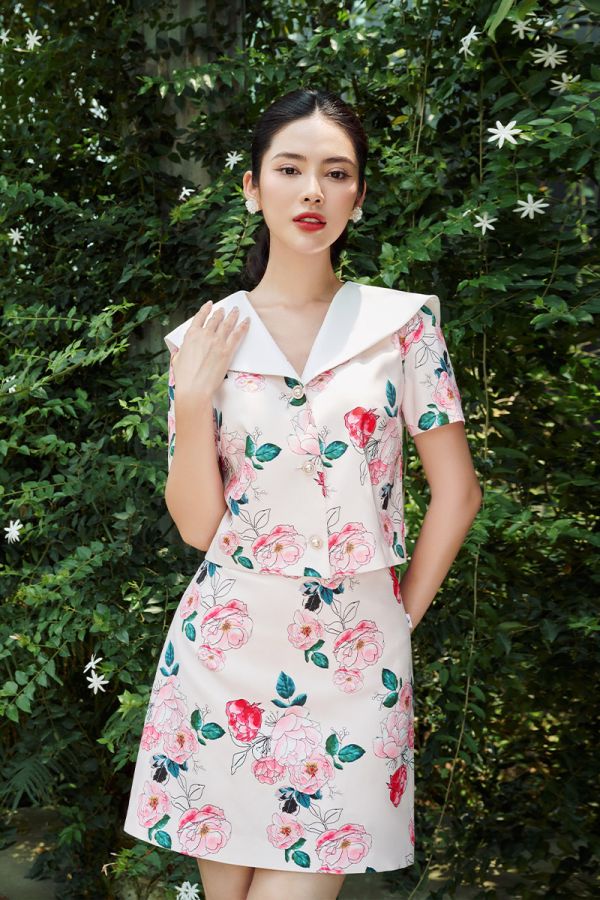 Áo kiểu croptop phối cổ