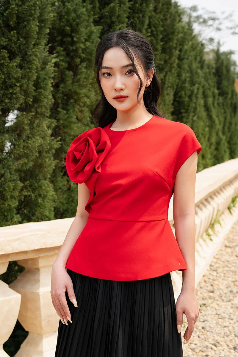 Áo kiểu hoa ngực 3D